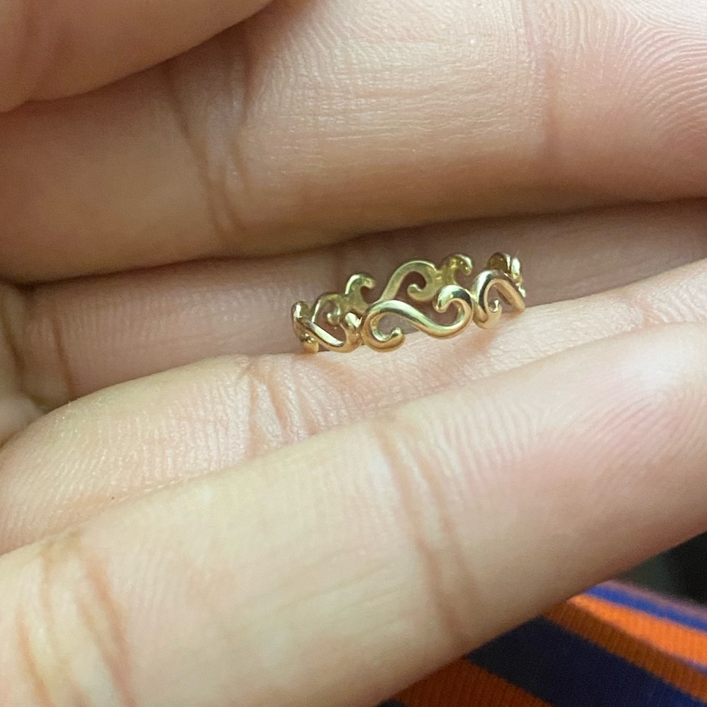 Solid 10k Yellow Gold Swirl Ring - image 7